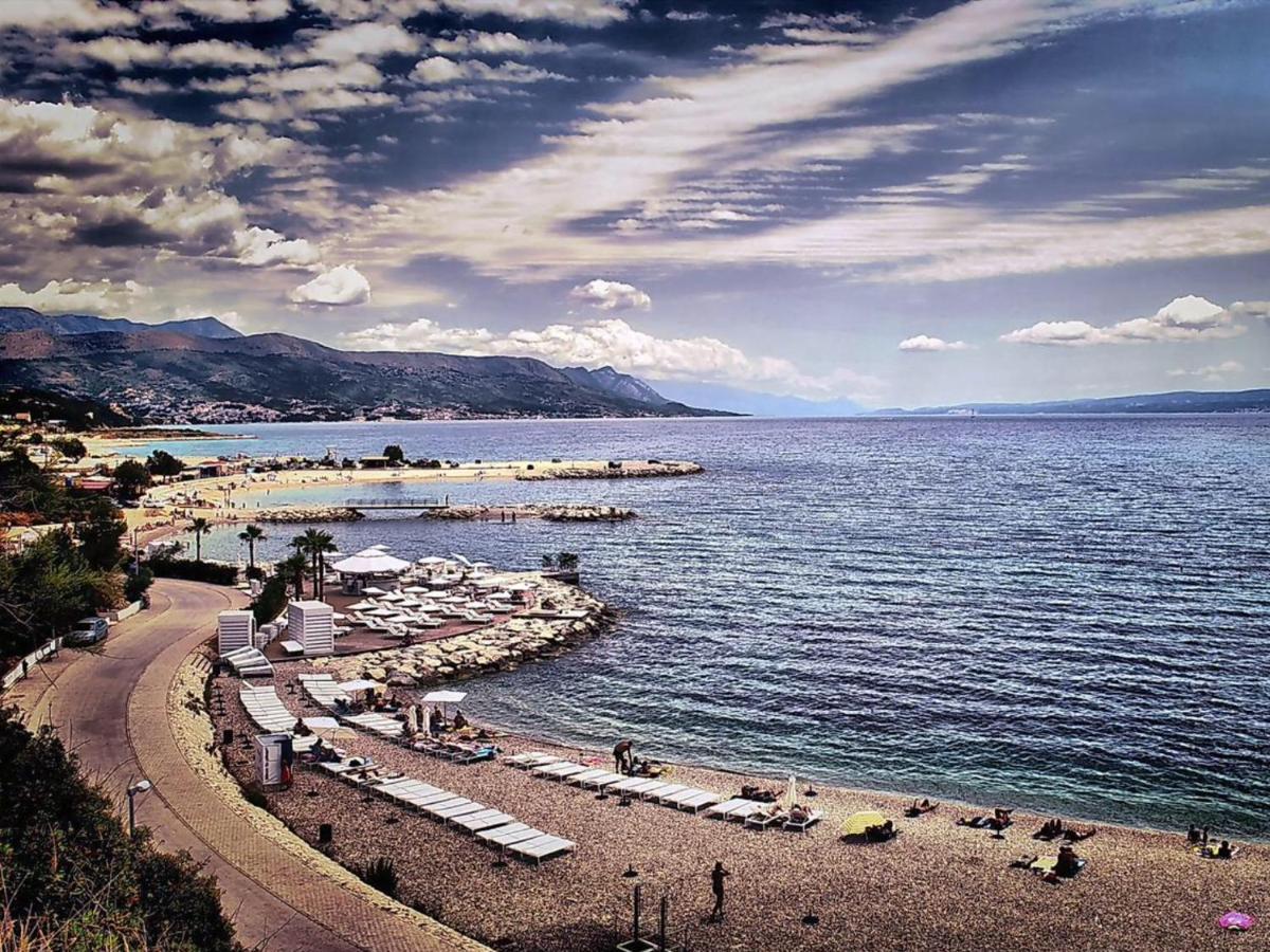 Apartment Relax Whit Big Terrace 170M2 Near The Beach Split Exteriér fotografie