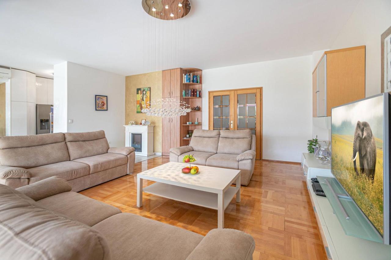 Apartment Relax Whit Big Terrace 170M2 Near The Beach Split Exteriér fotografie