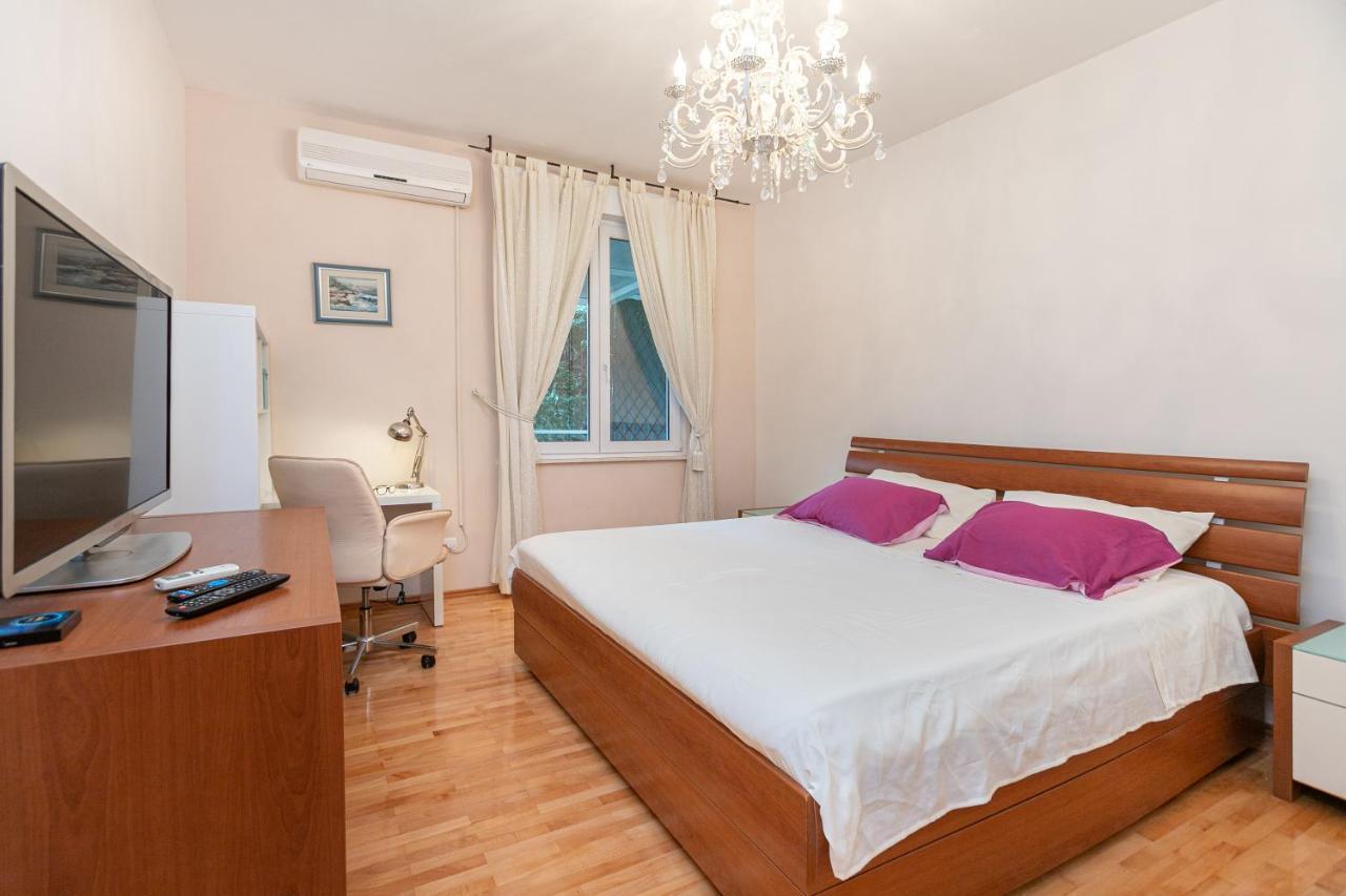 Apartment Relax Whit Big Terrace 170M2 Near The Beach Split Exteriér fotografie